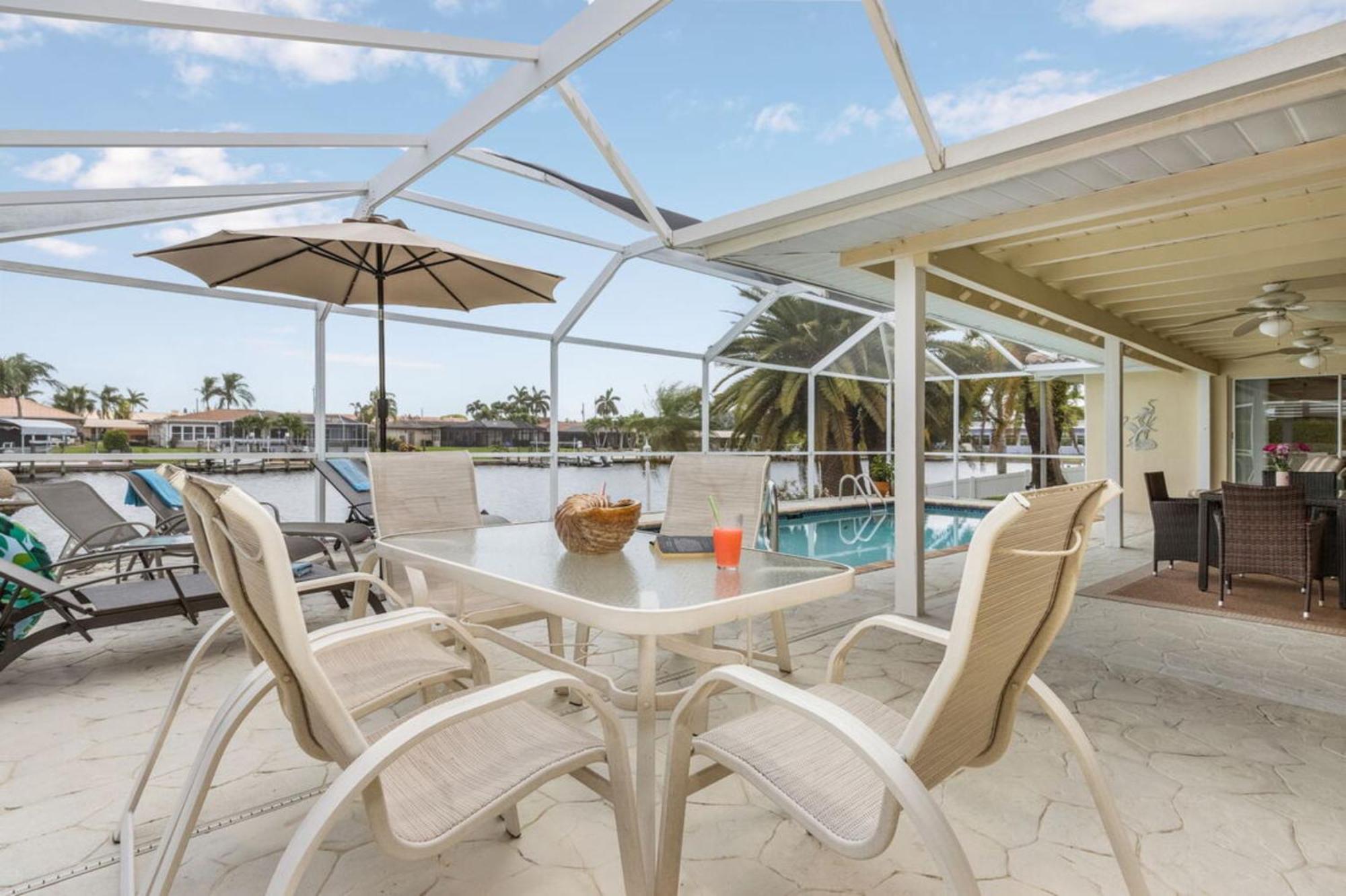 Villa Catalina Isles - Holidays In Paradise Cape Coral Buitenkant foto