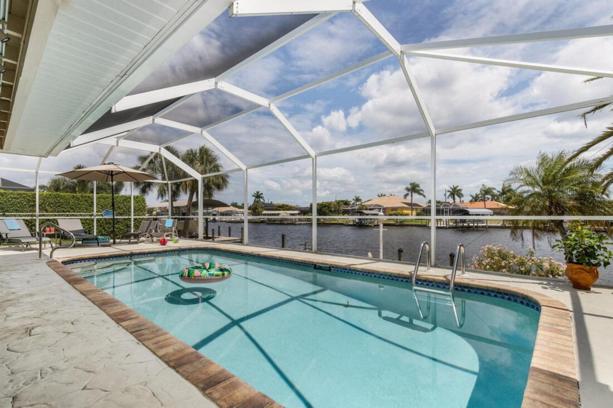 Villa Catalina Isles - Holidays In Paradise Cape Coral Buitenkant foto