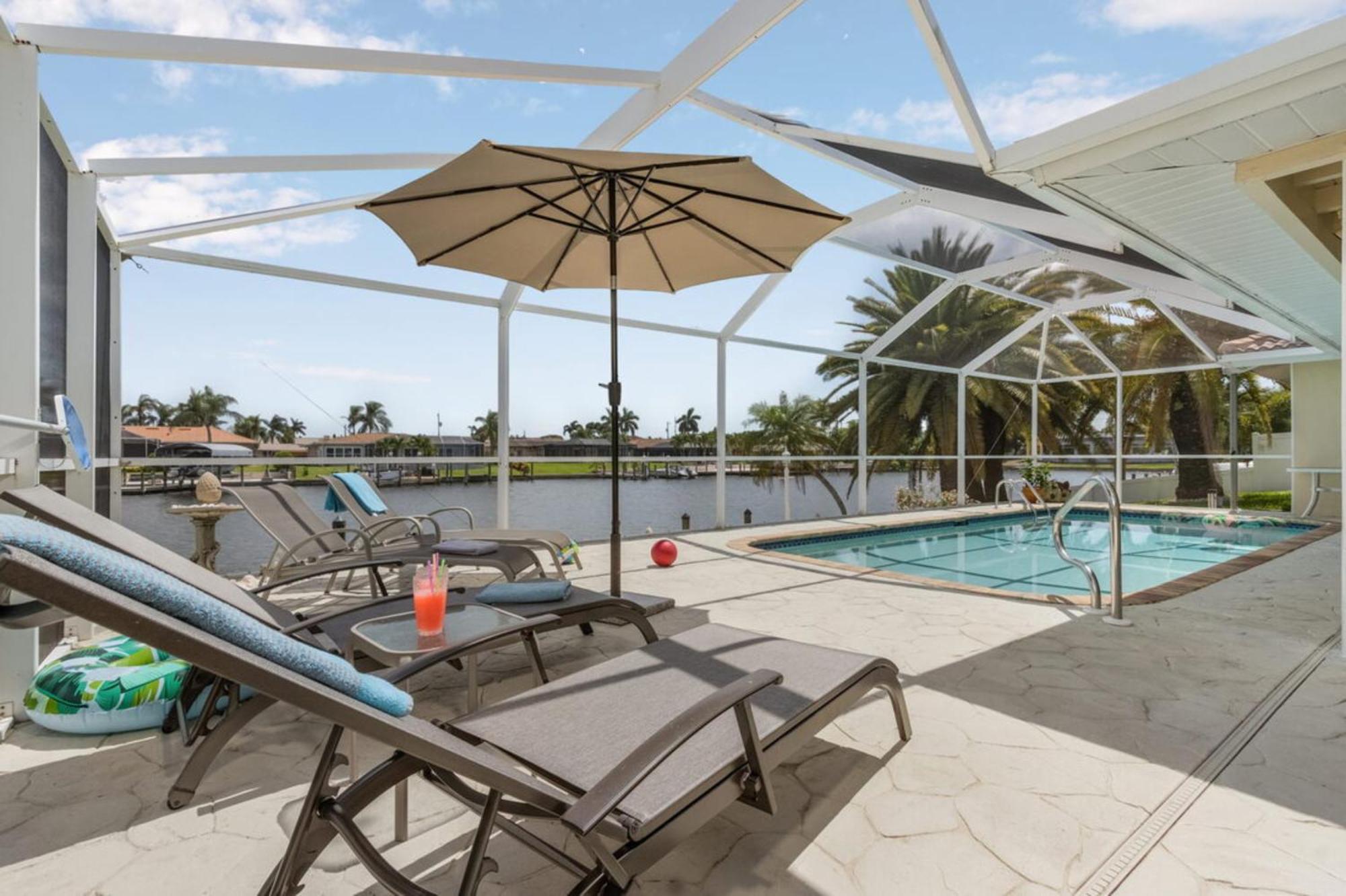 Villa Catalina Isles - Holidays In Paradise Cape Coral Buitenkant foto
