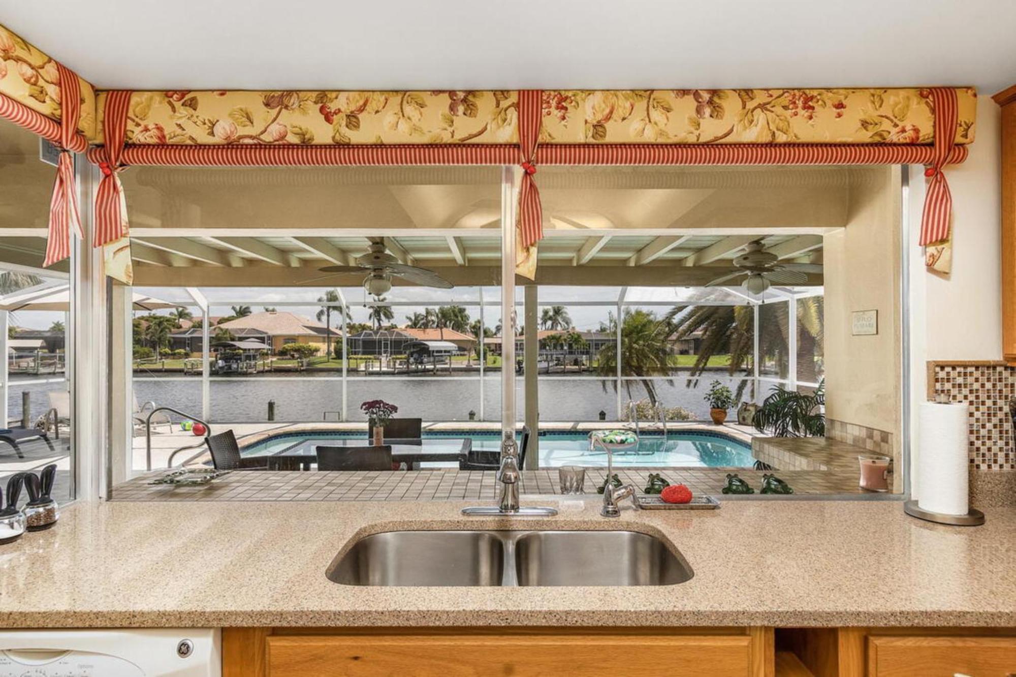 Villa Catalina Isles - Holidays In Paradise Cape Coral Buitenkant foto