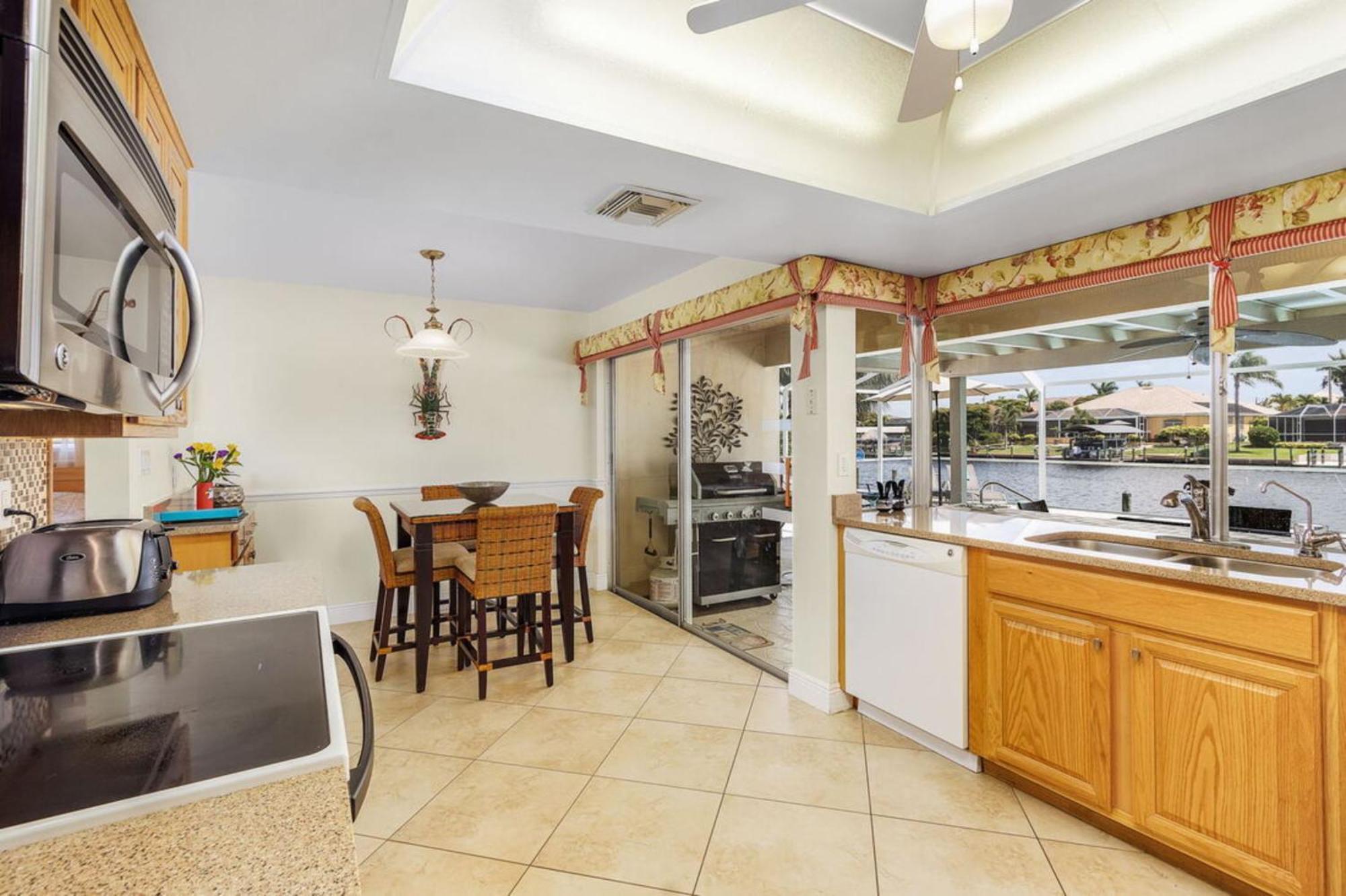 Villa Catalina Isles - Holidays In Paradise Cape Coral Buitenkant foto