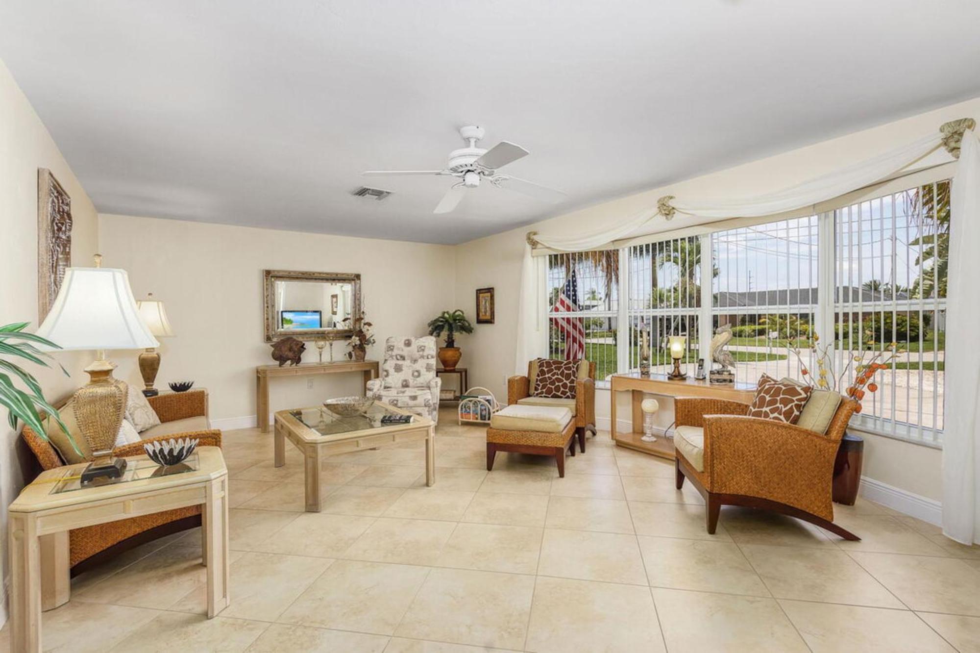 Villa Catalina Isles - Holidays In Paradise Cape Coral Buitenkant foto