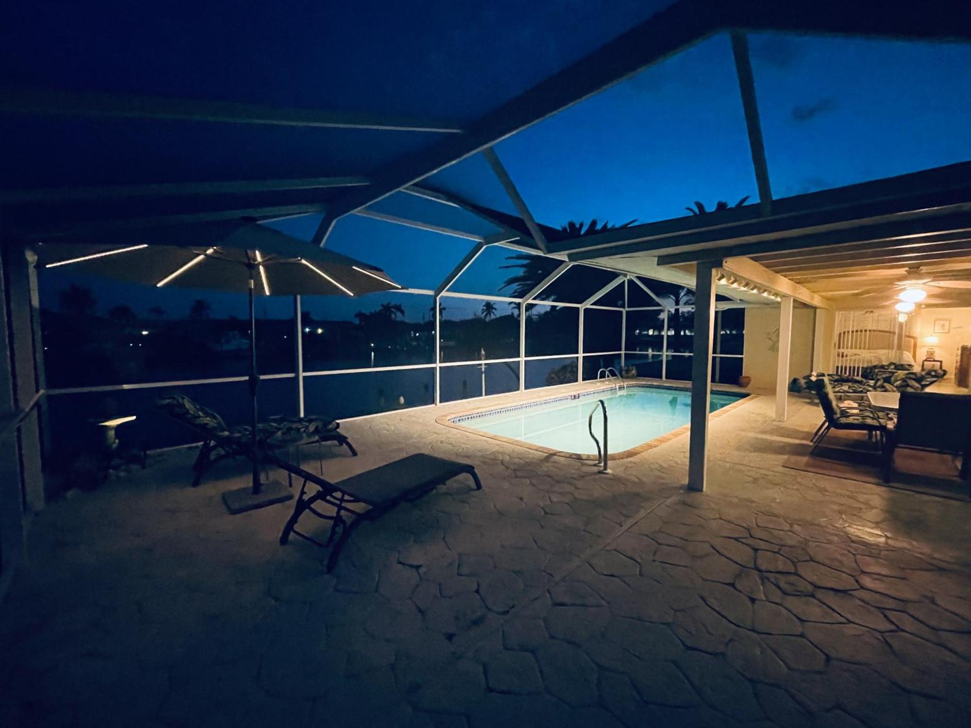 Villa Catalina Isles - Holidays In Paradise Cape Coral Buitenkant foto