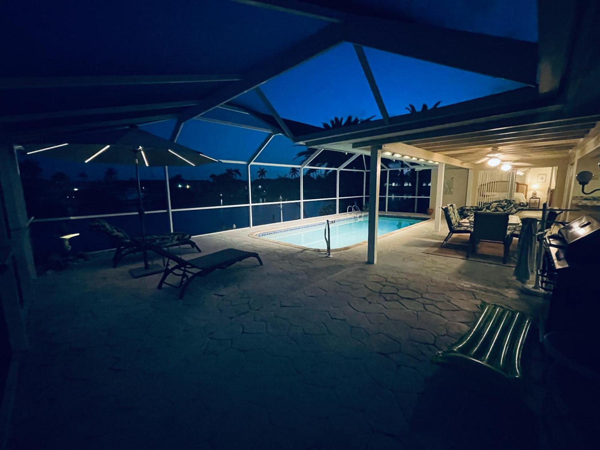 Villa Catalina Isles - Holidays In Paradise Cape Coral Buitenkant foto