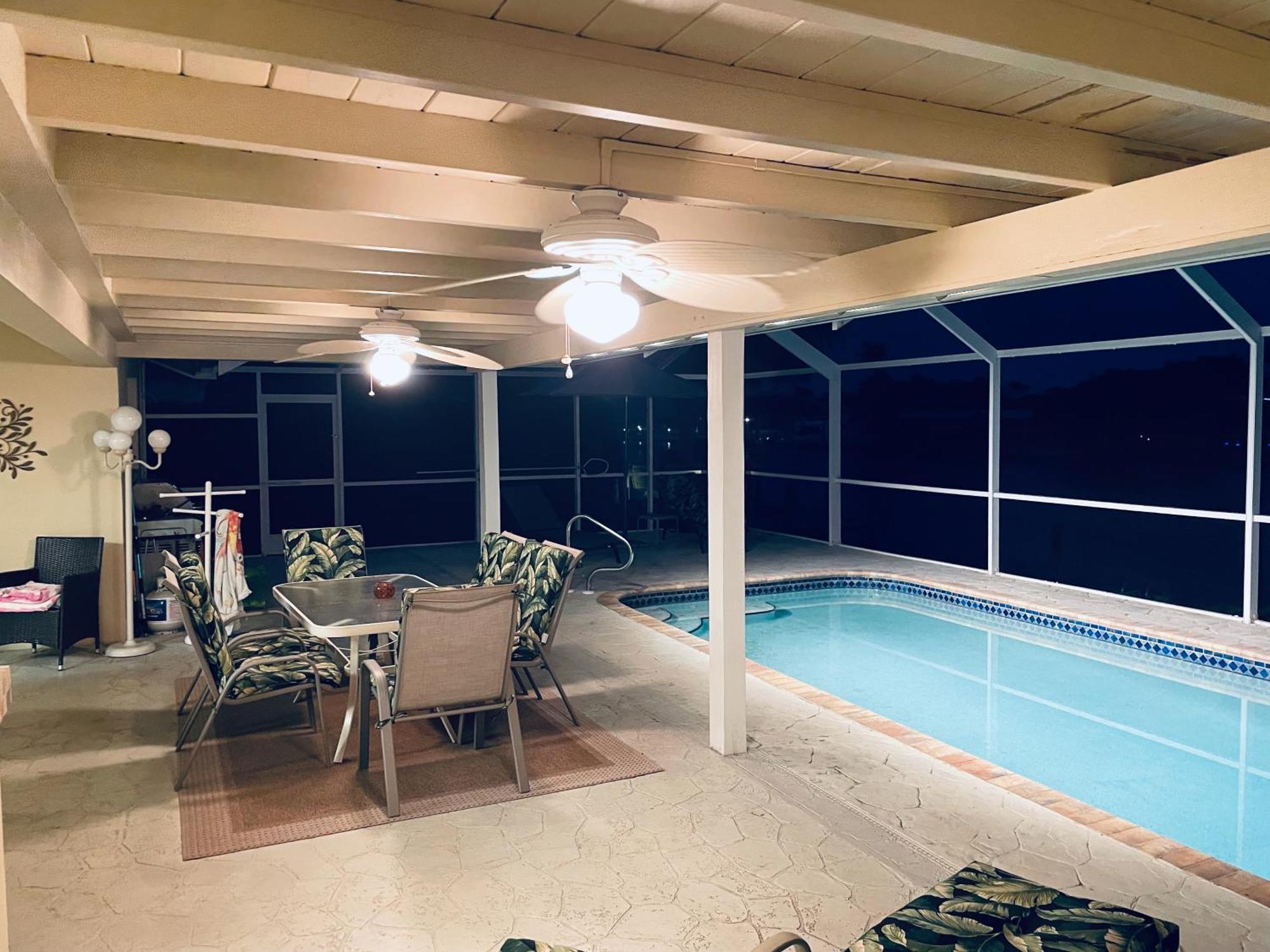 Villa Catalina Isles - Holidays In Paradise Cape Coral Buitenkant foto